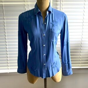 Rails blouse with distressed star embellishments. Like new. Perfect condition XS